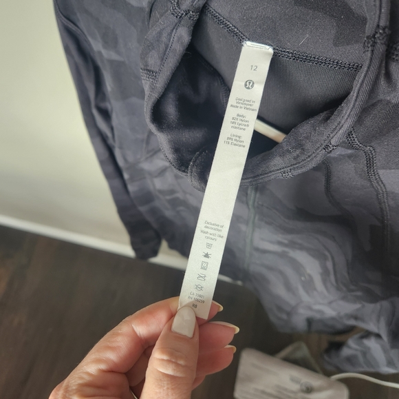 Lululemon Define Jacket Grey Camouflage - Picture 3 of 3